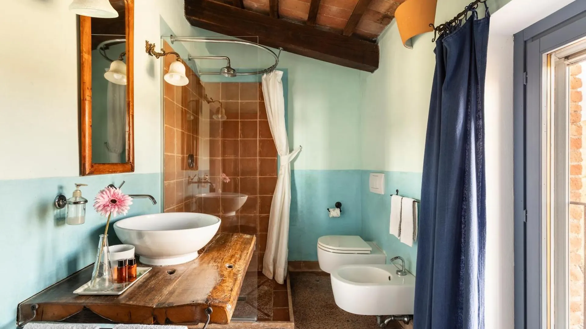 Podere Monti Guest House Sant'Albino Italy