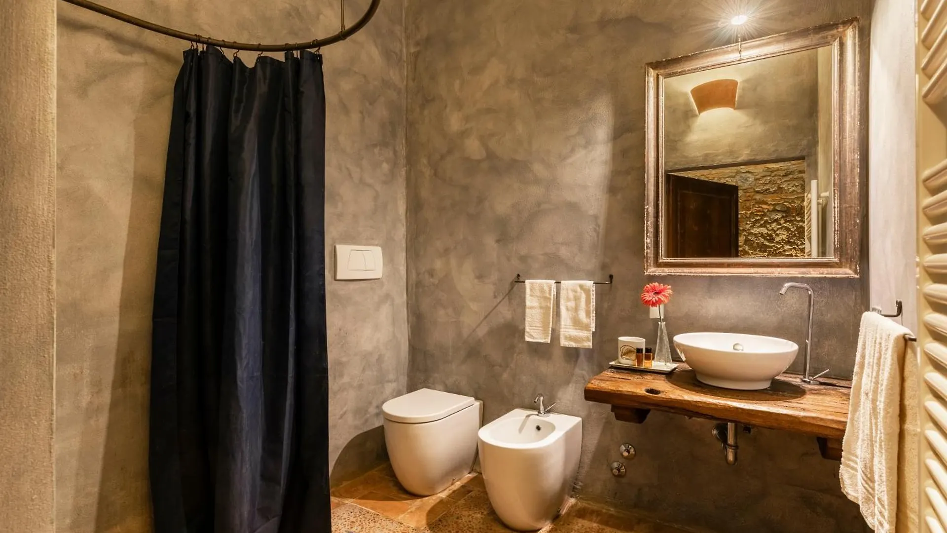 Podere Monti Guest House Sant'Albino Country house Montepulciano