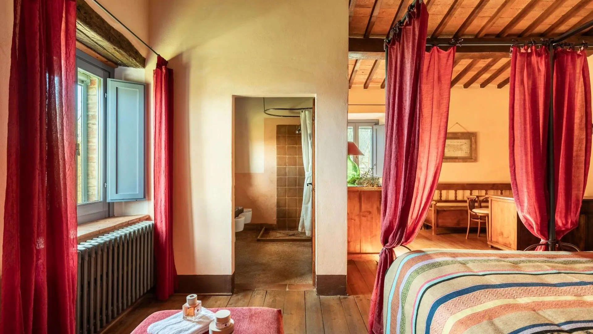 Podere Monti Guest House Sant'Albino Country house Montepulciano