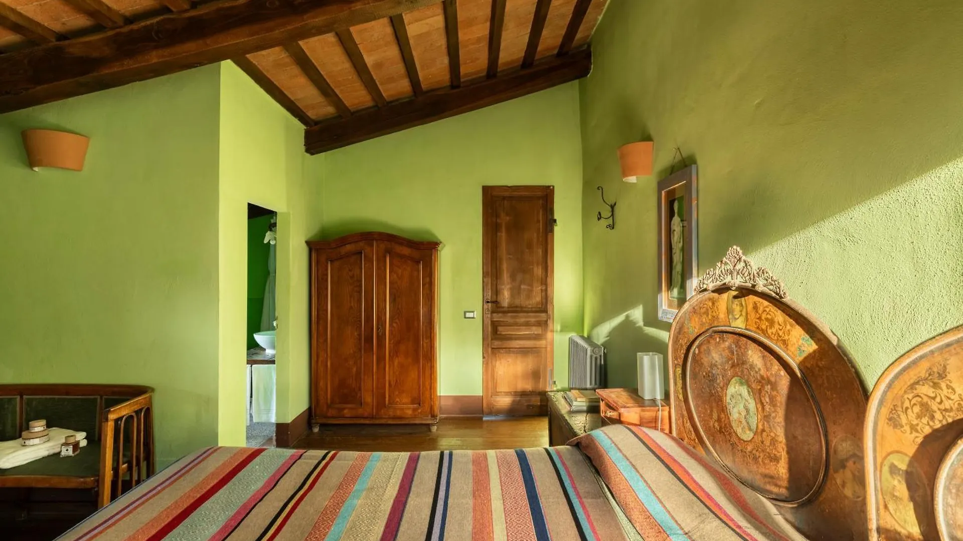 Podere Monti Guest House Sant'Albino Italy